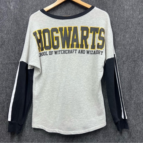 Harry Potter Hogwarts School of Witchcraft Grey/Black Sweater Size M - Picture 8 of 13